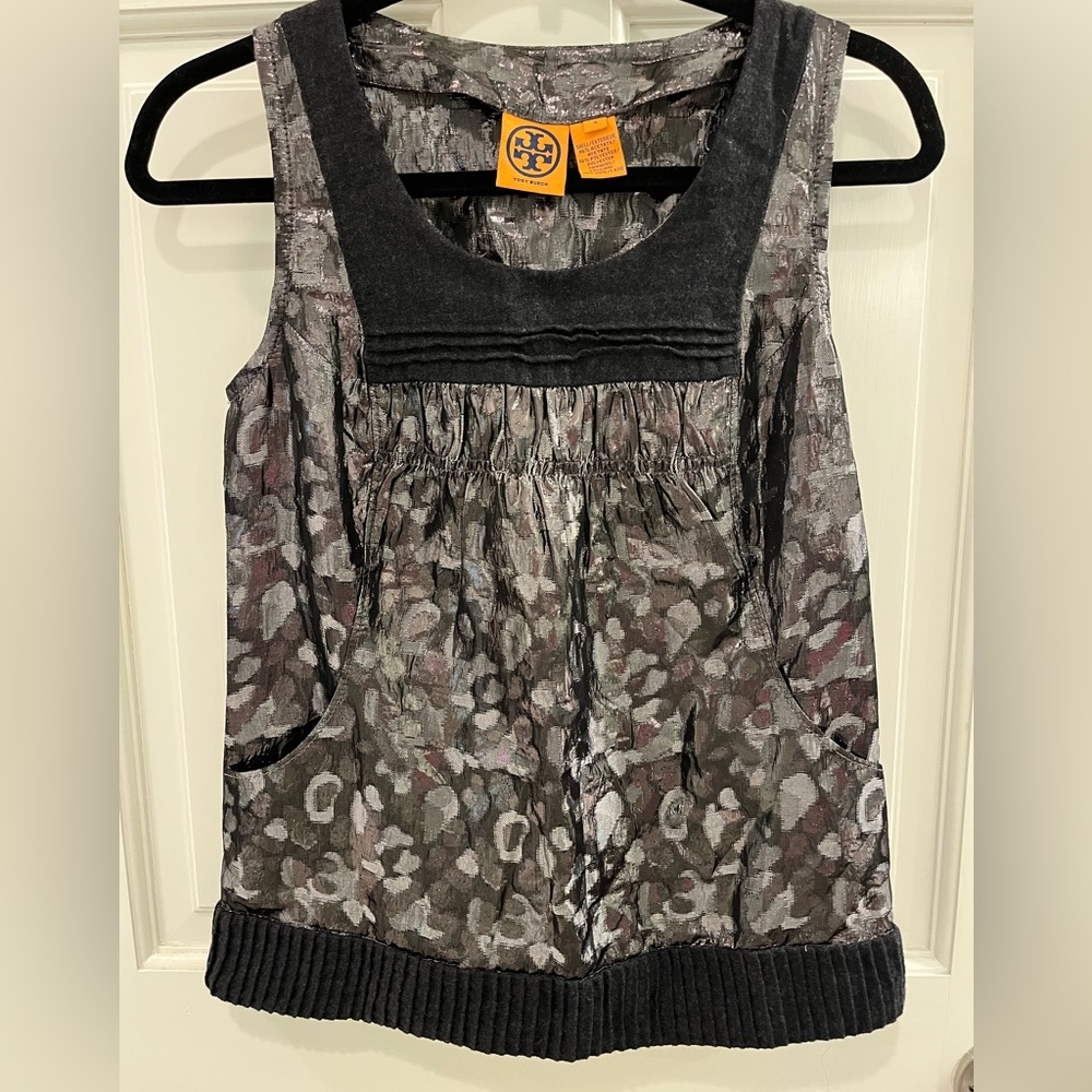 Tori Burch sleeveless blouse metallic w/ dark grey trim and pockets size 4